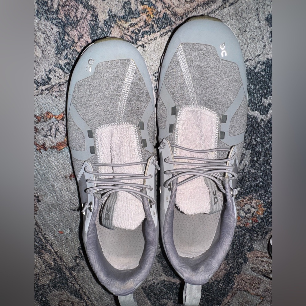 ONCLOUDS MENS 9.5
